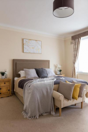 Park Lane Apartments/Shaw House, London